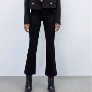 ZARA BLACK CROP FLARE JEANS. Like new!